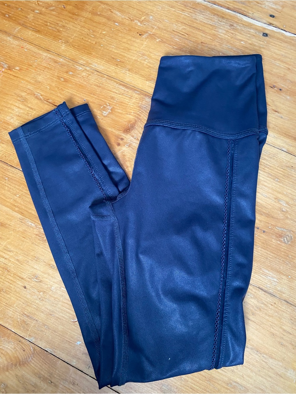 Beyond Yoga Blue/grey shine leggings lace detail great cond! Size S over $100